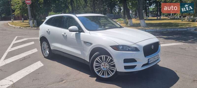 Jaguar F-Pace 2016