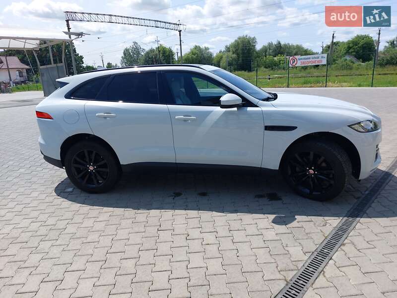Jaguar F-Pace 2016