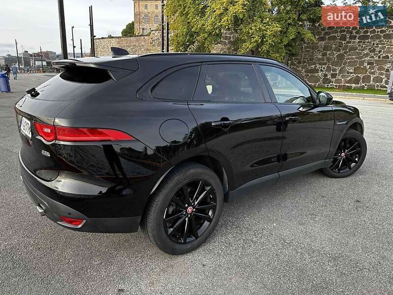 Jaguar F-Pace 2016