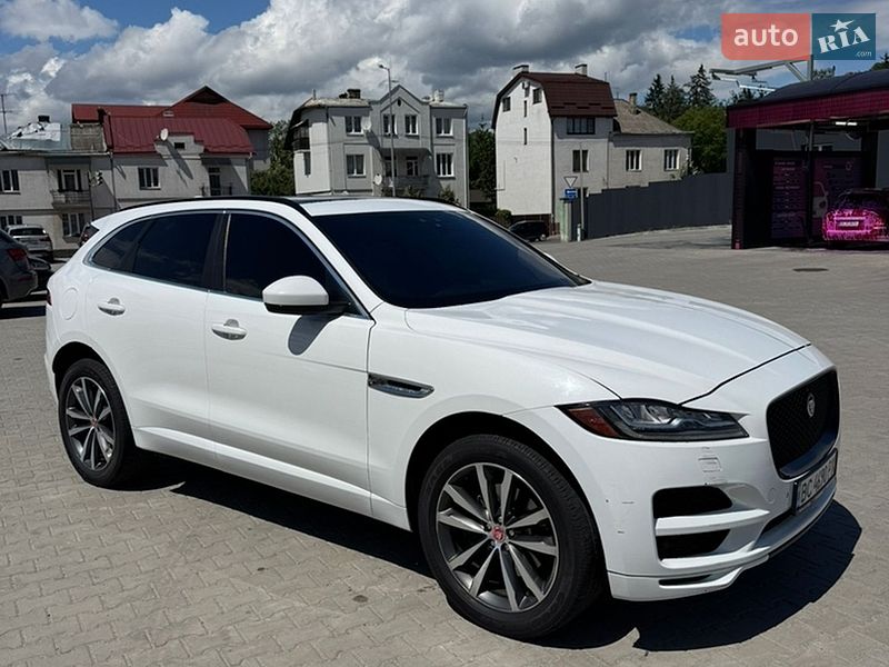 Jaguar F-Pace 2016