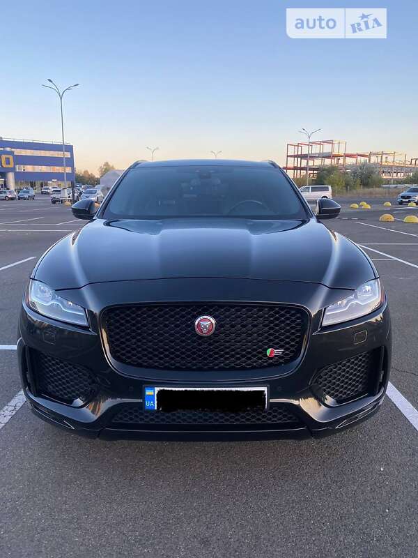 Jaguar F-Pace 2016