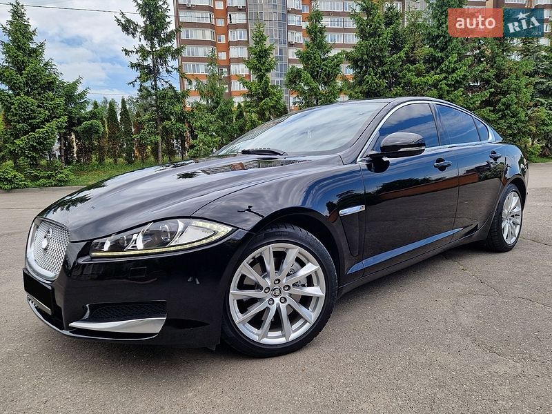 Jaguar XF 2012