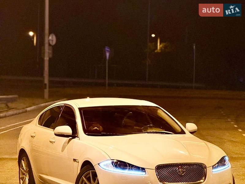 Jaguar XF 2013