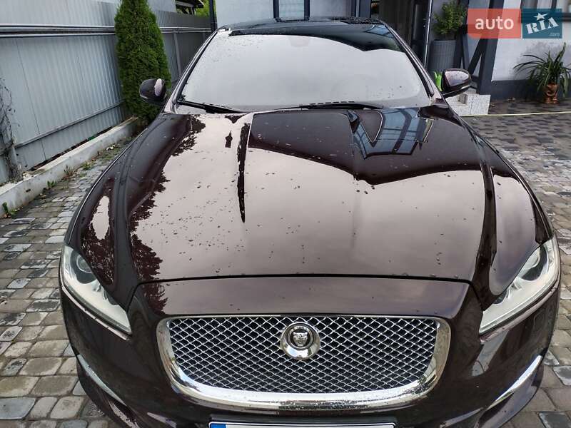 Jaguar XJ 2011