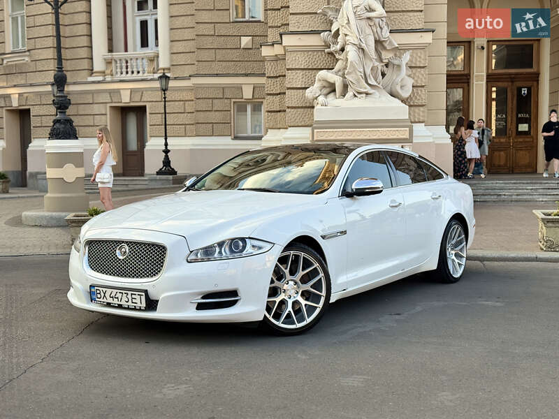 Jaguar XJ 2011