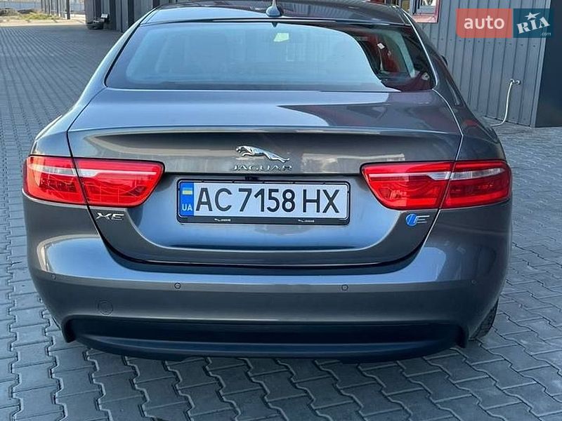 Jaguar XE 2015