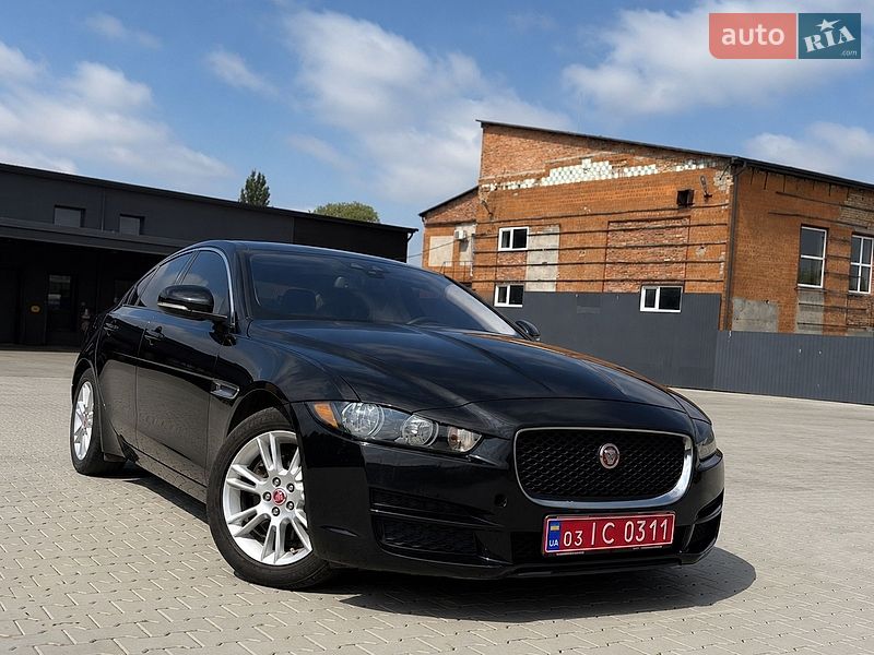 Jaguar XE 2017