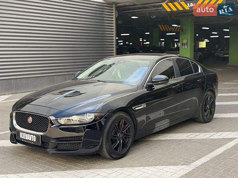 Jaguar XE 2016