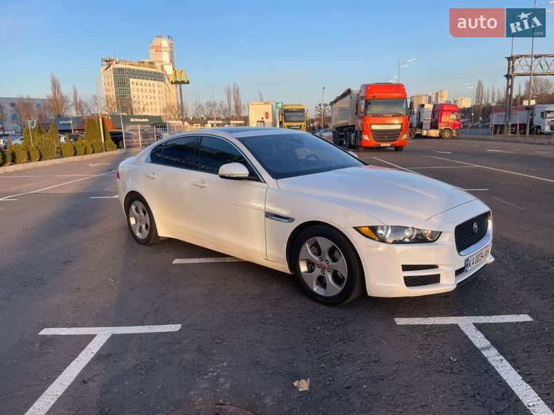 Jaguar XE 2017