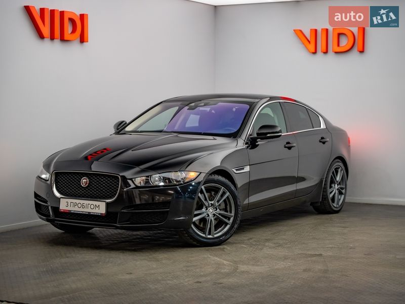 Jaguar XE 2018