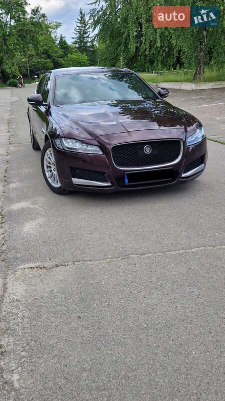 Jaguar XF 2020