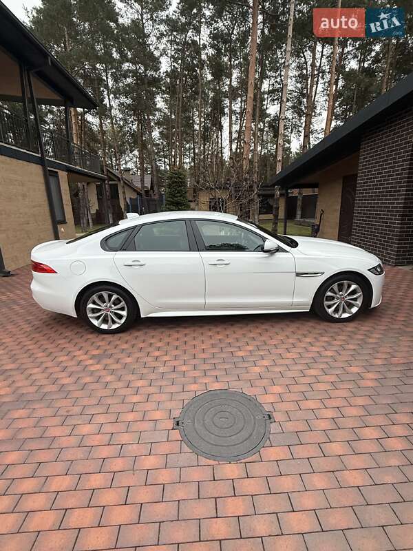 Jaguar XF 2017