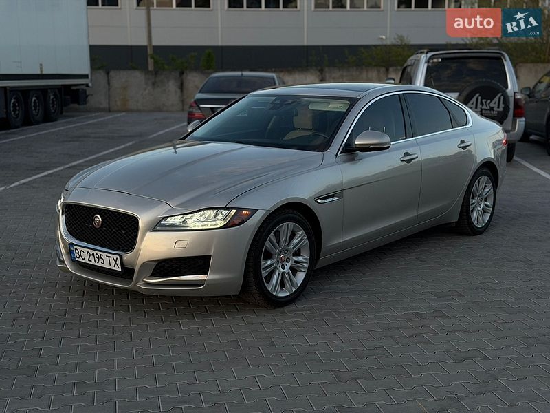 Jaguar XF 2016