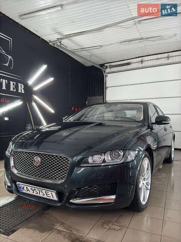 Jaguar XF 2016