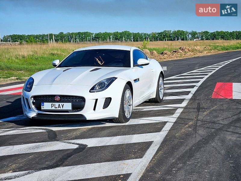 Jaguar F-Type 2016