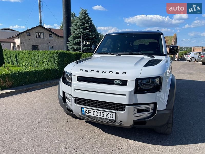 Land Rover Defender 2021