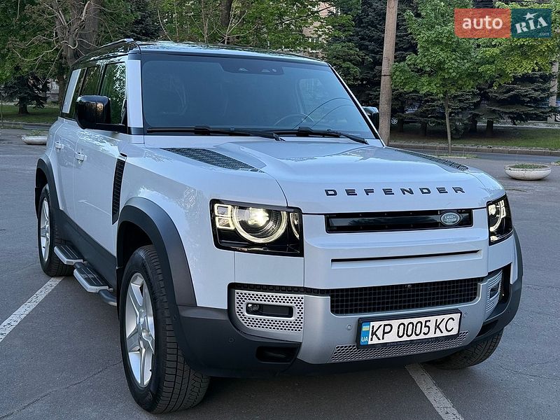 Land Rover Defender 2021