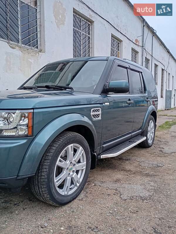 Land Rover Discovery 2012