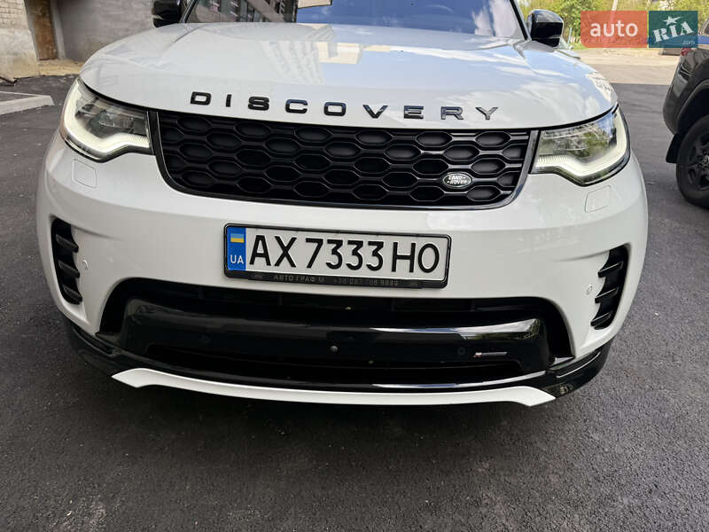 Land Rover Discovery 2023