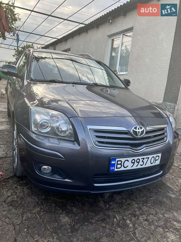 Toyota Avensis 2008