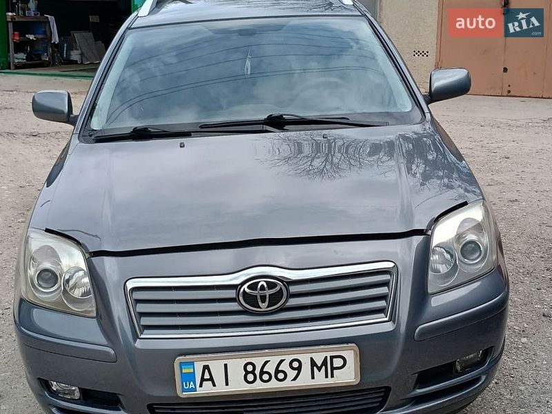 Toyota Avensis 2004