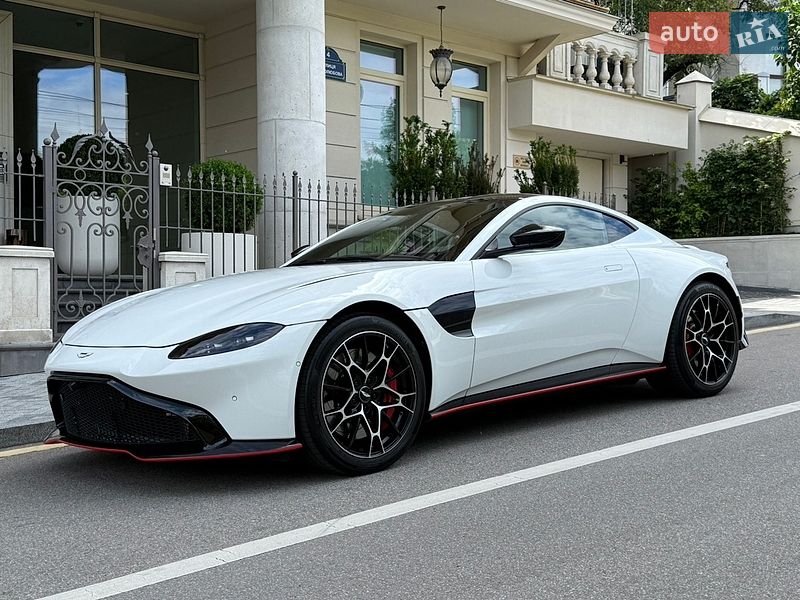 Aston Martin Vantage 2021