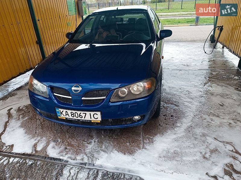 Nissan Almera 2003