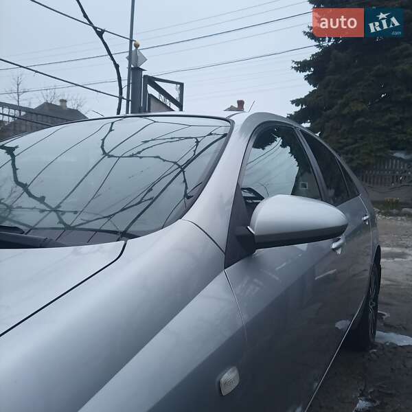 Nissan Primera 2002