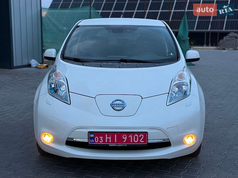 Nissan Leaf 2014