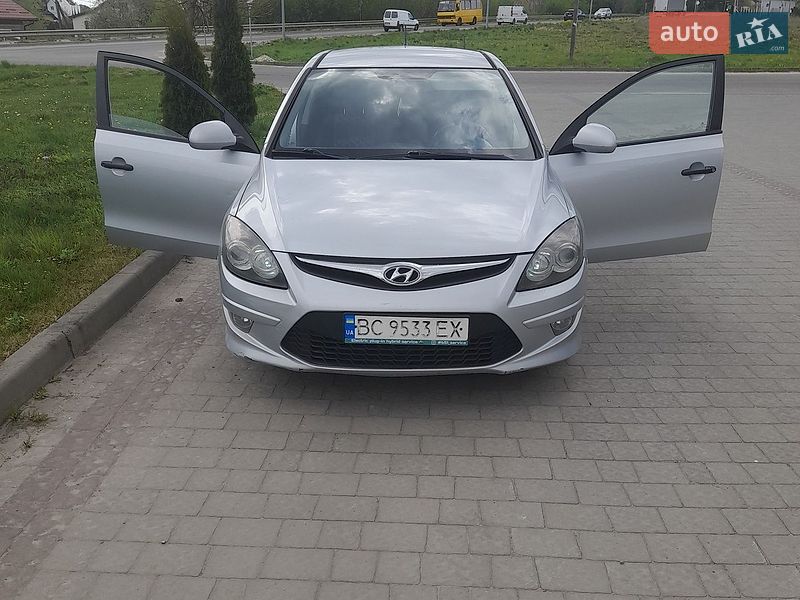 Hyundai i30 2010