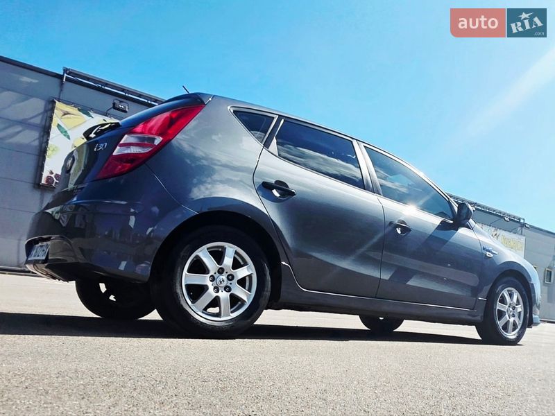 Hyundai i30 2011
