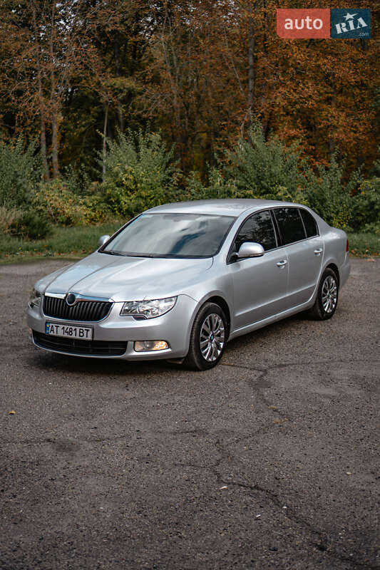 Skoda Superb 2012