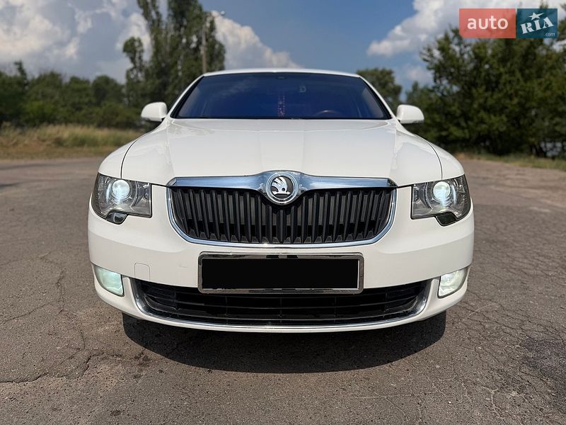 Skoda Superb 2012