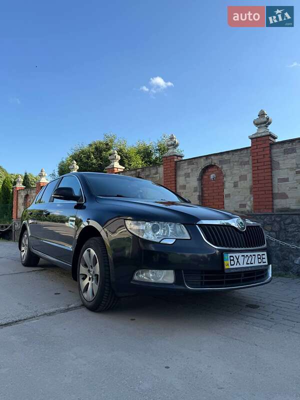 Skoda Superb 2011