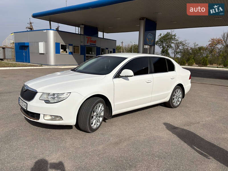 Skoda Superb 2012