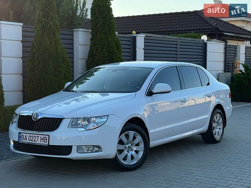 Skoda Superb 2012