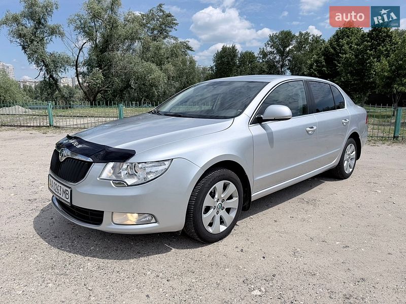 Skoda Superb 2012