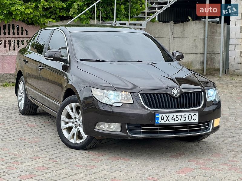 Skoda Superb 2012