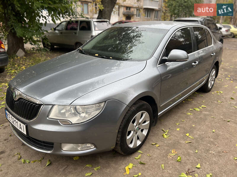 Skoda Superb 2011