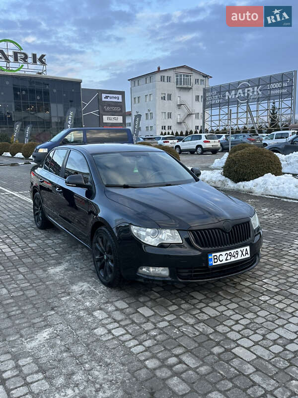 Skoda Superb 2012