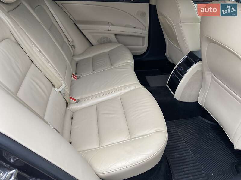 Skoda Superb 2011