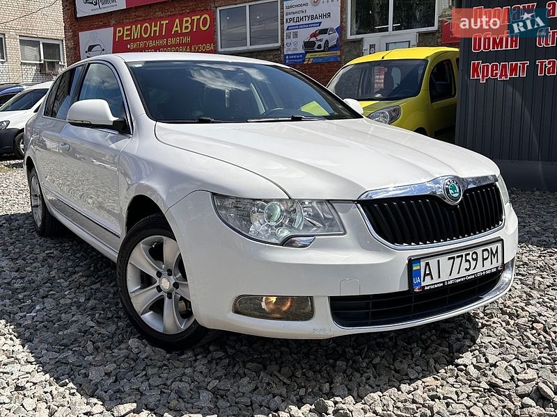 Skoda Superb 2011