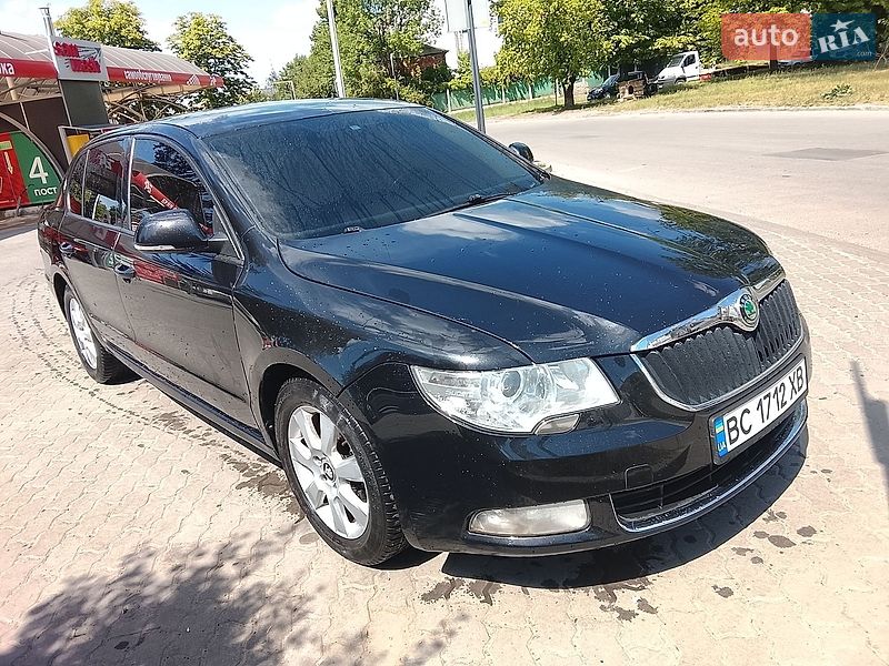 Skoda Superb 2011