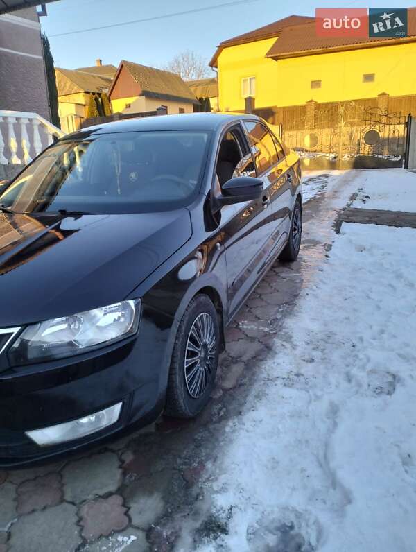 Skoda Rapid 2012