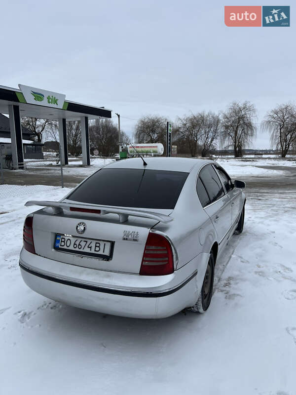 Skoda Superb 2002