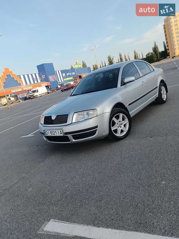 Skoda Superb 2006