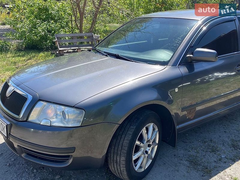 Skoda Superb 2004
