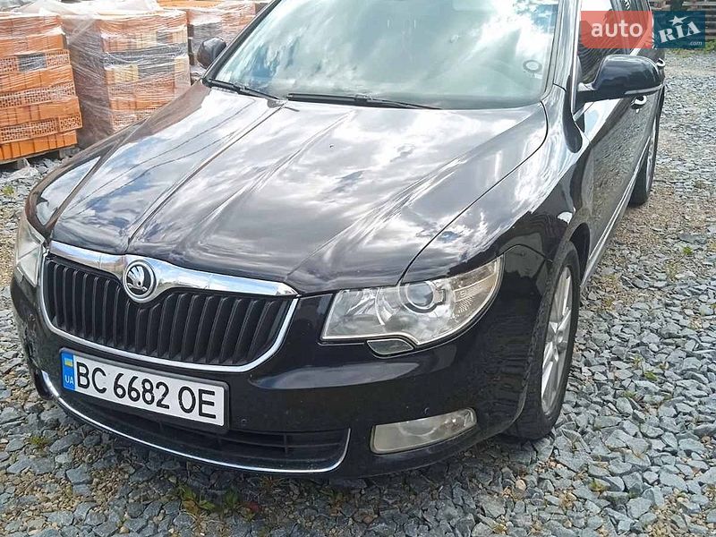 Skoda Superb 2011
