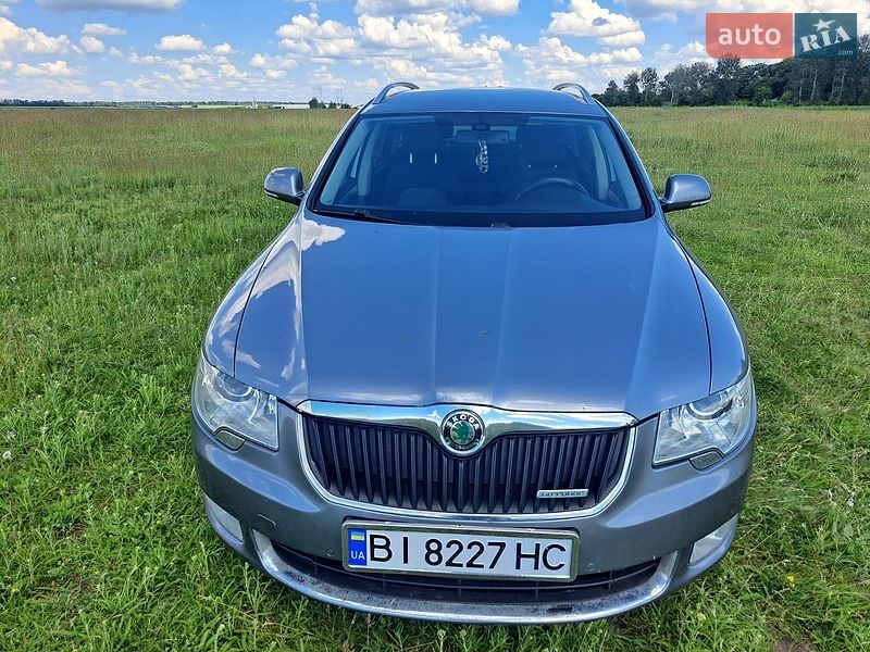 Skoda Superb 2012
