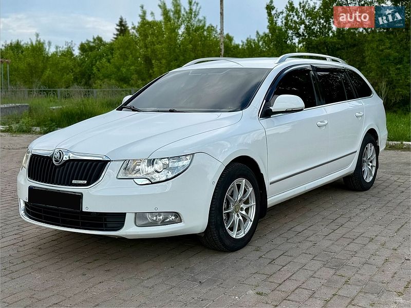 Skoda Superb 2011